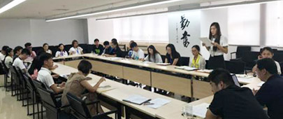 公司召开8月份全体会